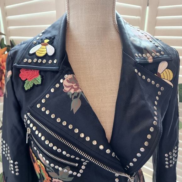 BAGATELLE BLACK EMBROIDERED FAUX LEATHER JACKET SIZE XS - Picture 6 of 11